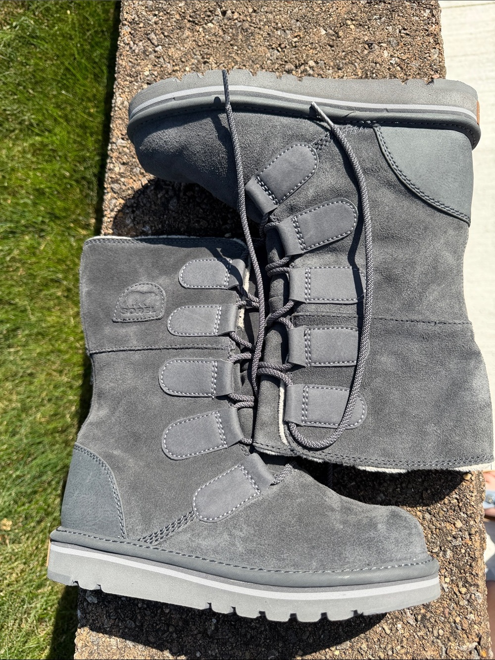 Sorel Gray Plush-Lined Women's Boot (Gray)